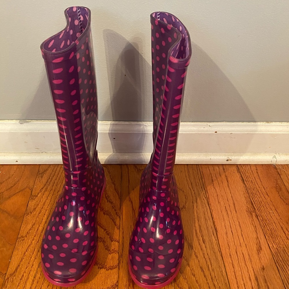 Rain boots